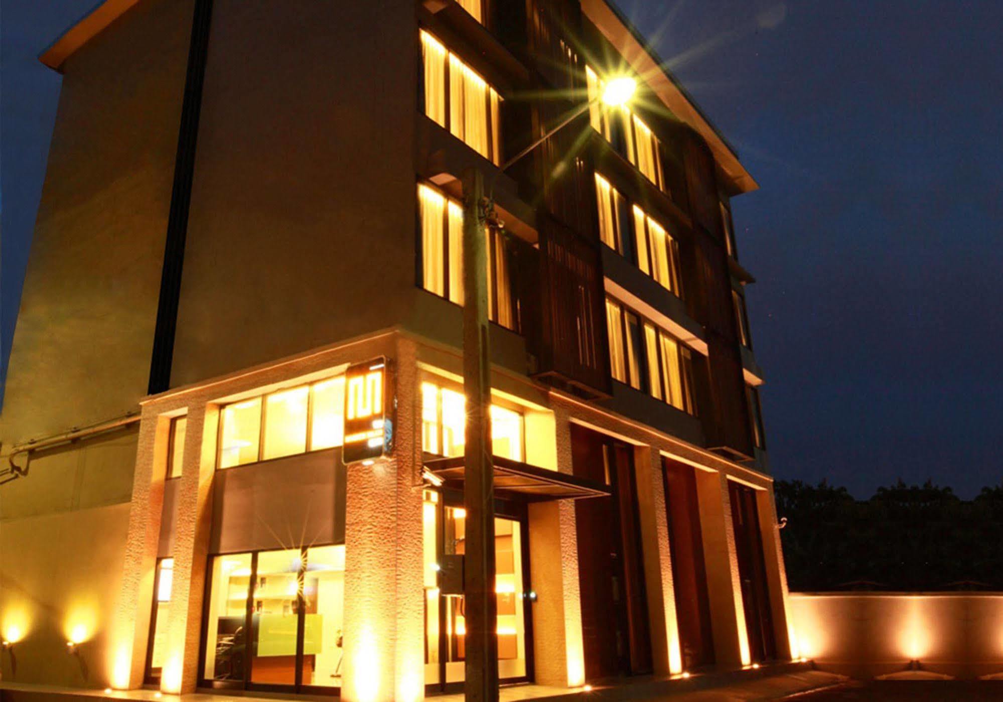The Bangkok Major Suite מראה חיצוני תמונה